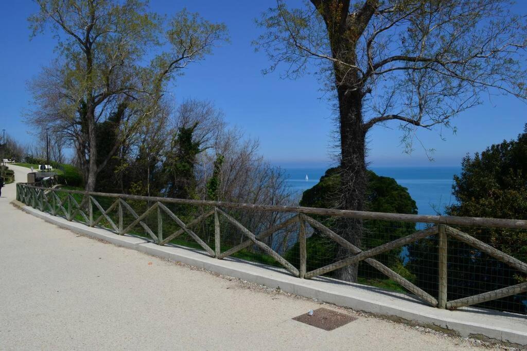 Belvedere Di อังโกนา ภายนอก รูปภาพ