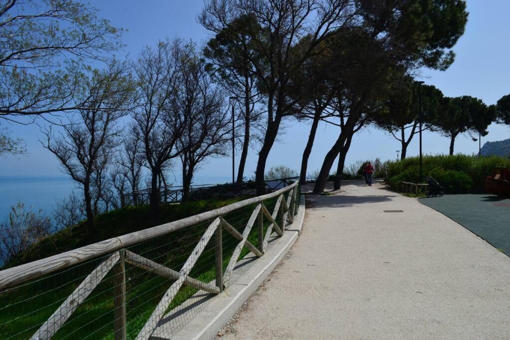 Belvedere Di อังโกนา ภายนอก รูปภาพ